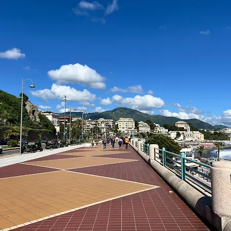 Appartamento A Con Parcheggio Privato A Due Passi Dal Mare